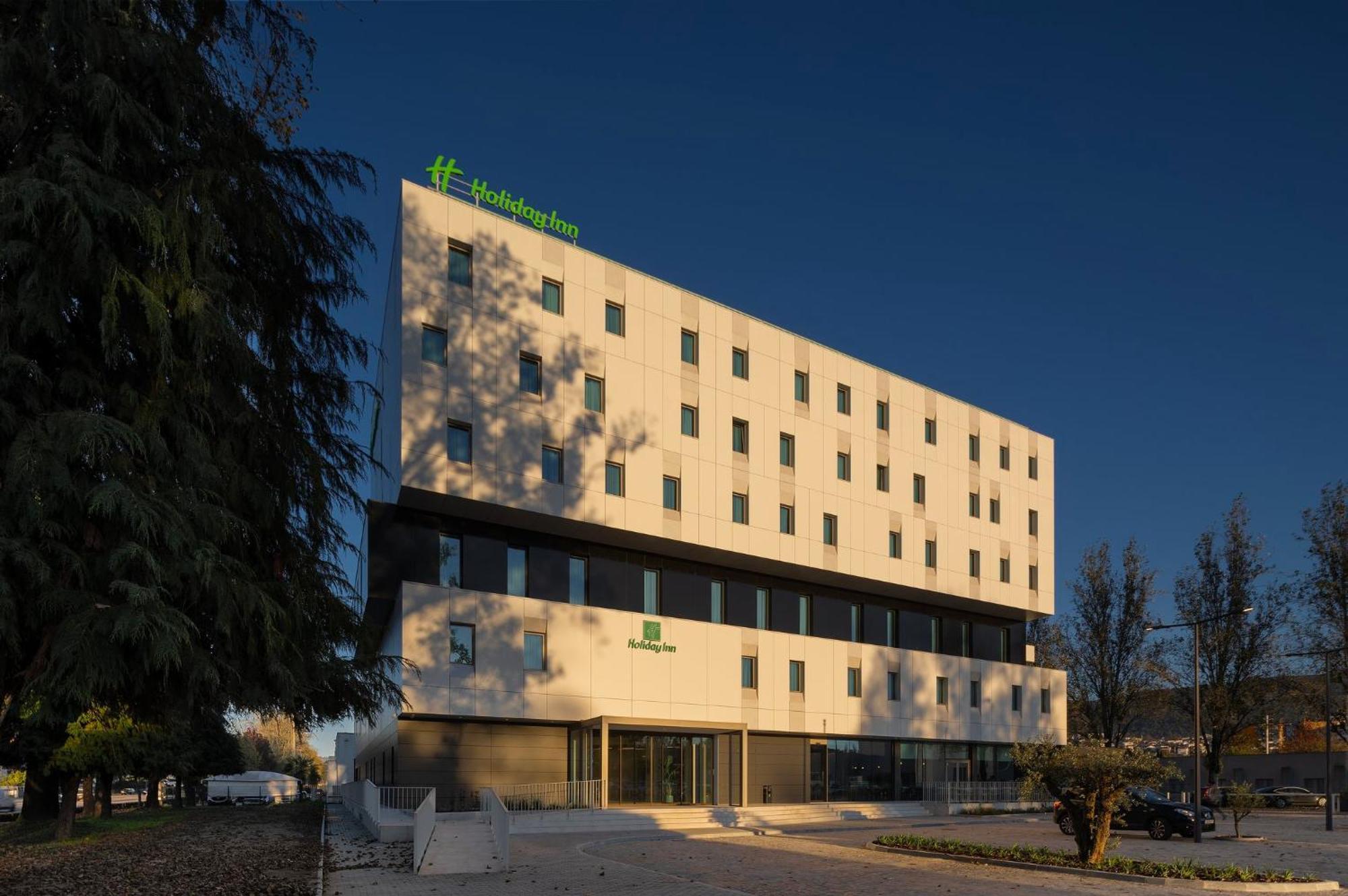 Holiday Inn Braga, An Ihg Hotel Exterior foto